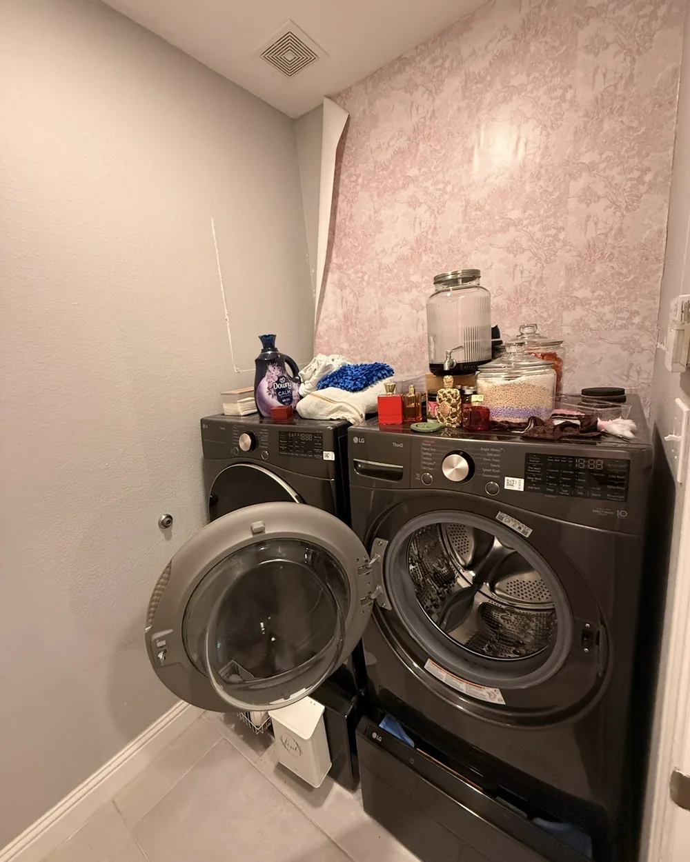 Laundry Room before a FreshNest clean